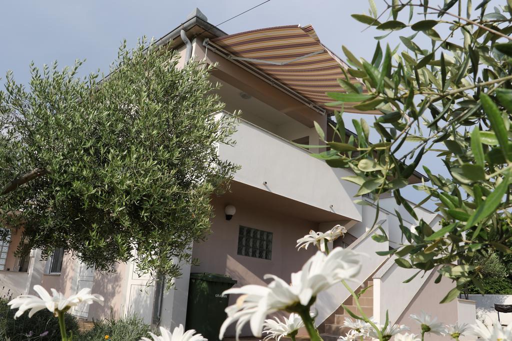 Apartments Zaton Draga エクステリア 写真